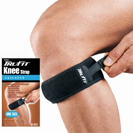 Opaska podtrzymująca rzepkę Tru-Fit Knee Strap na kolanie z opakowaniem